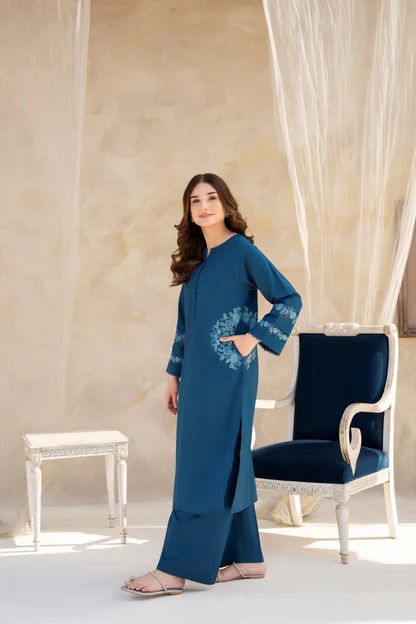 Chic Embroidery Pocket 2pc