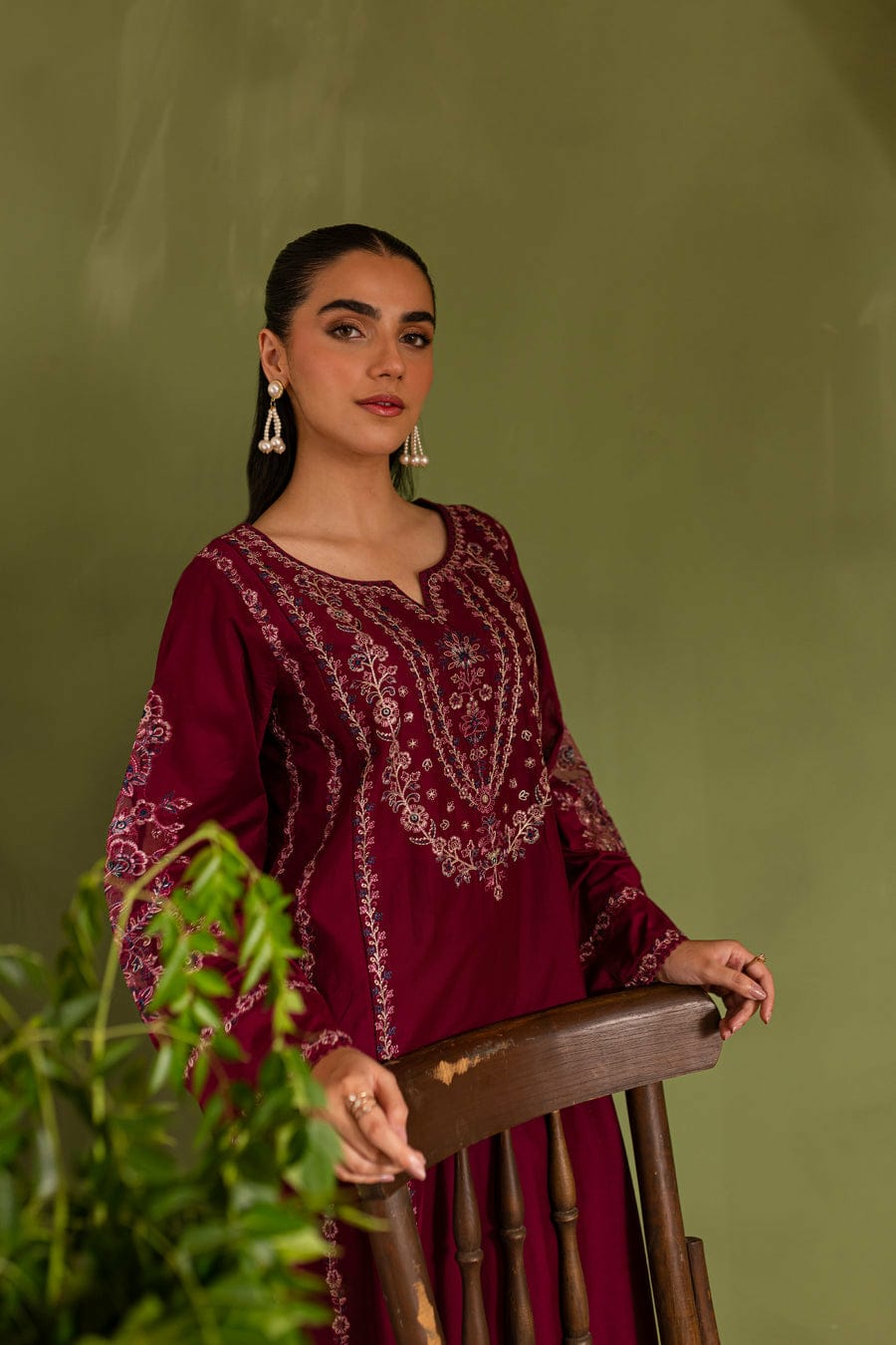 Betty embroidery 2pc