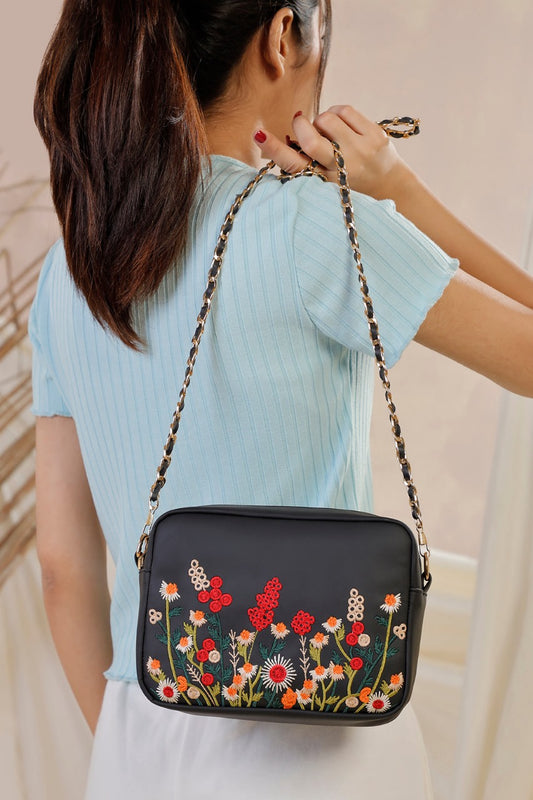 ZELLBURRY CANVAS CROSS BODY BAGS