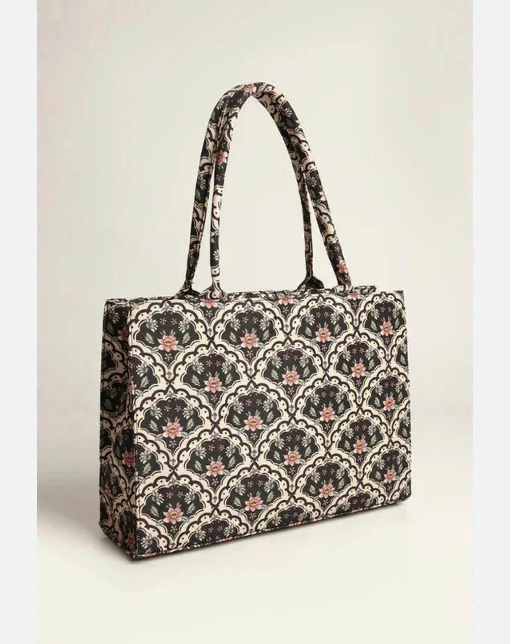 ZELLBURRY CANVAS HAND BAGS