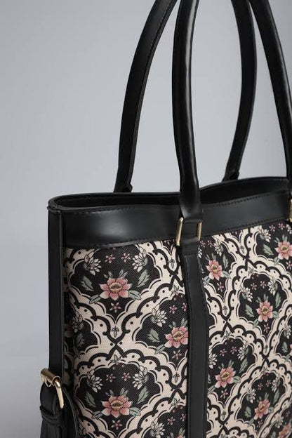 ZELLBURRY CANVAS HAND BAGS